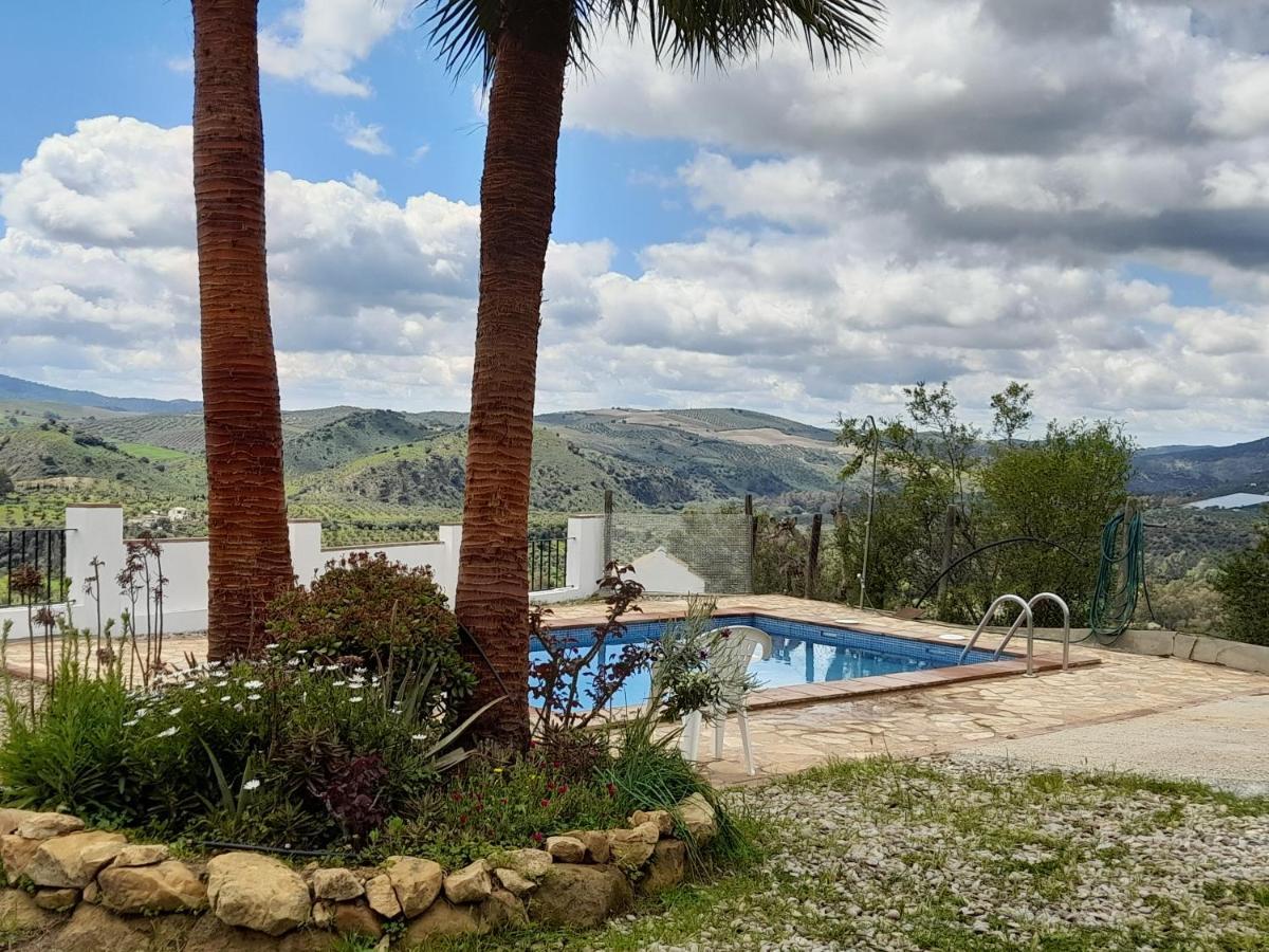 Villa Las Palmeras - Ein Stück vom Paradies - Behagliches Haus mit Pool Algodonales Exterior foto